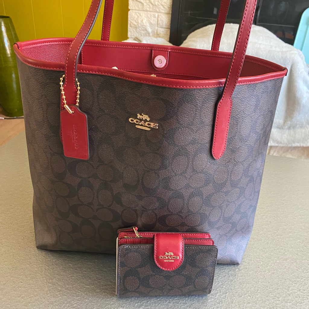 Coach Gallery Tote & Matching Wallet Nwt